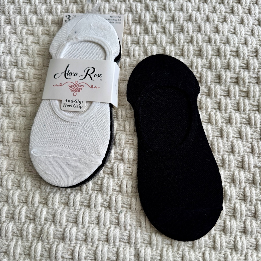 Black and White No-Show Socks